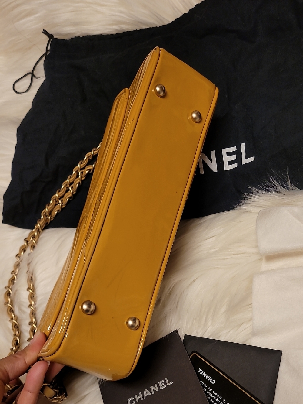 CHANEL Patent Chevron Quilted Shoulder Bag in Mustard - Picture 5 of 13